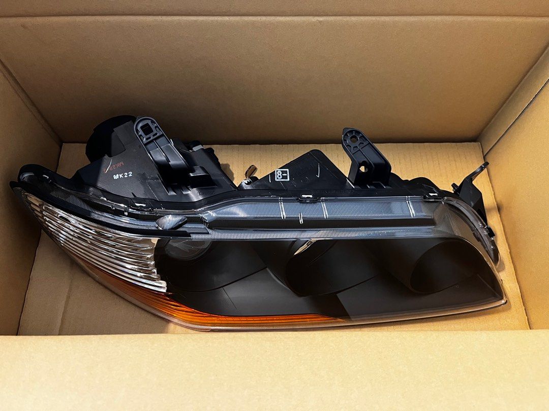 Evo 9 HID 8MR Headlamp (Matte Black) (One Pair), Car Accessories