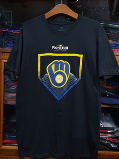 Majestic, Shirts, Milwaukee Brewers Vintage Y2k Majestic Robin Yount Retro  Logo Tshirt S