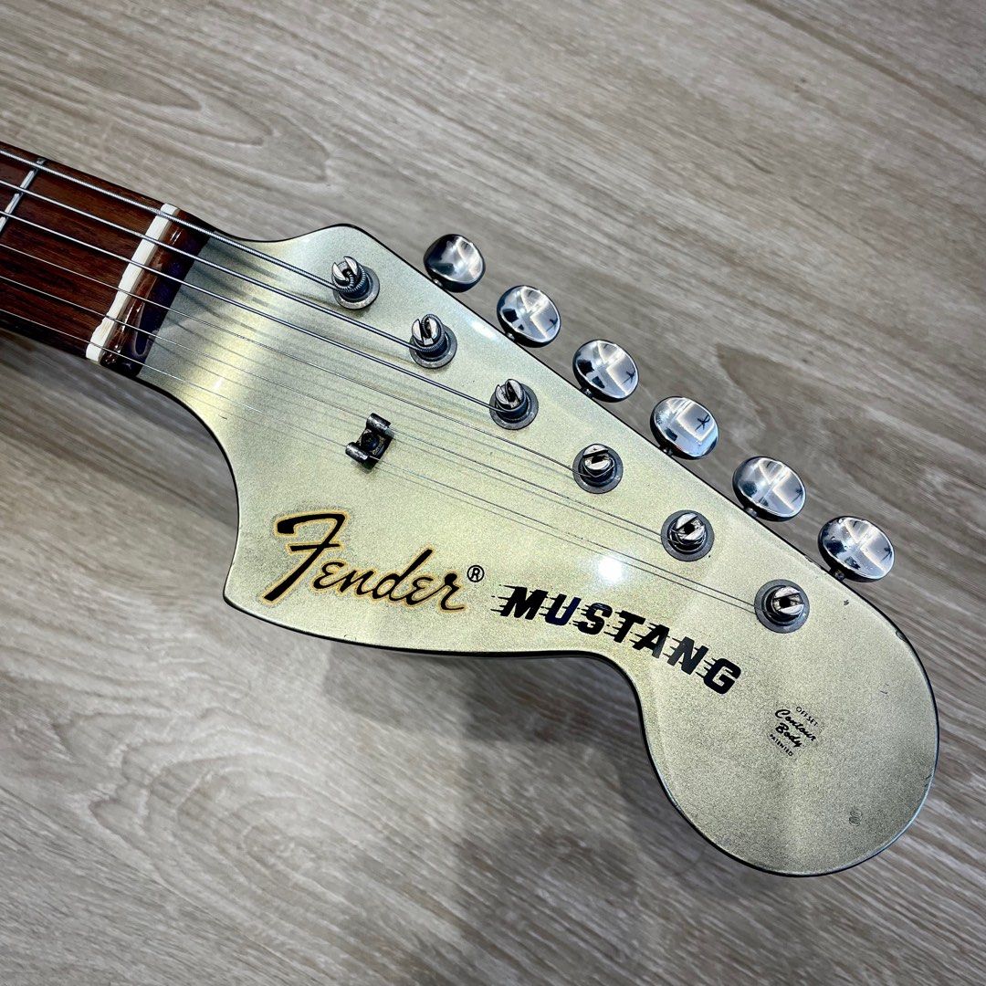 Fender sales mustang cij