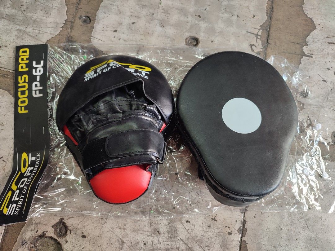 Focusmitt / Pad on Carousell