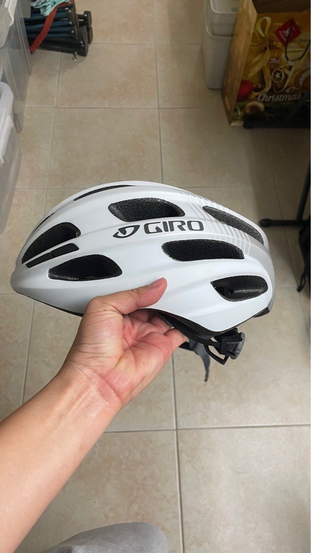 Giro Helmet Original (Category: Bicycles) located in Manila. Submitted by looply (Listing ID 1219143522, Image 1). Description: Used once kasi too big for me. Bought this for 3k+ recently. .