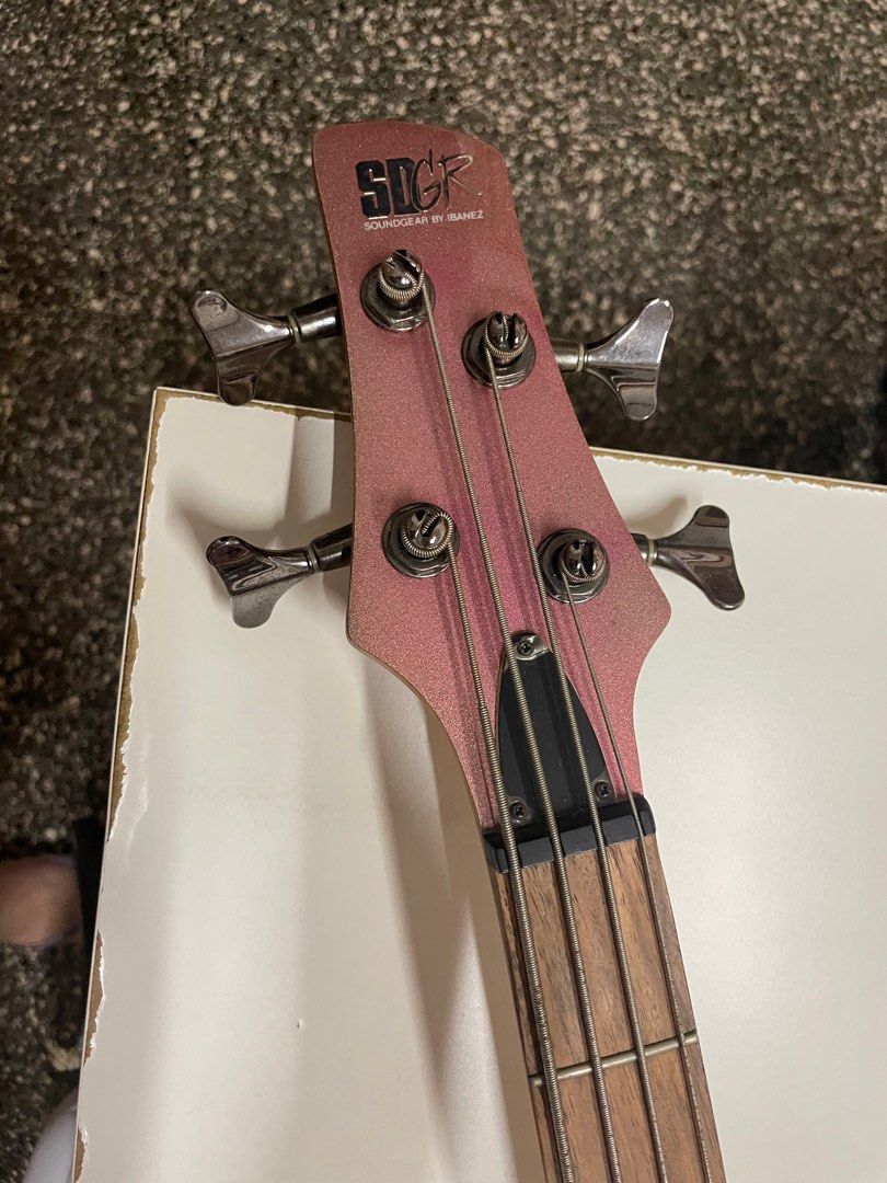 GITAR BASS SDGR SR300 IBANEZ PINK PRELOVED Musik Media Alat di