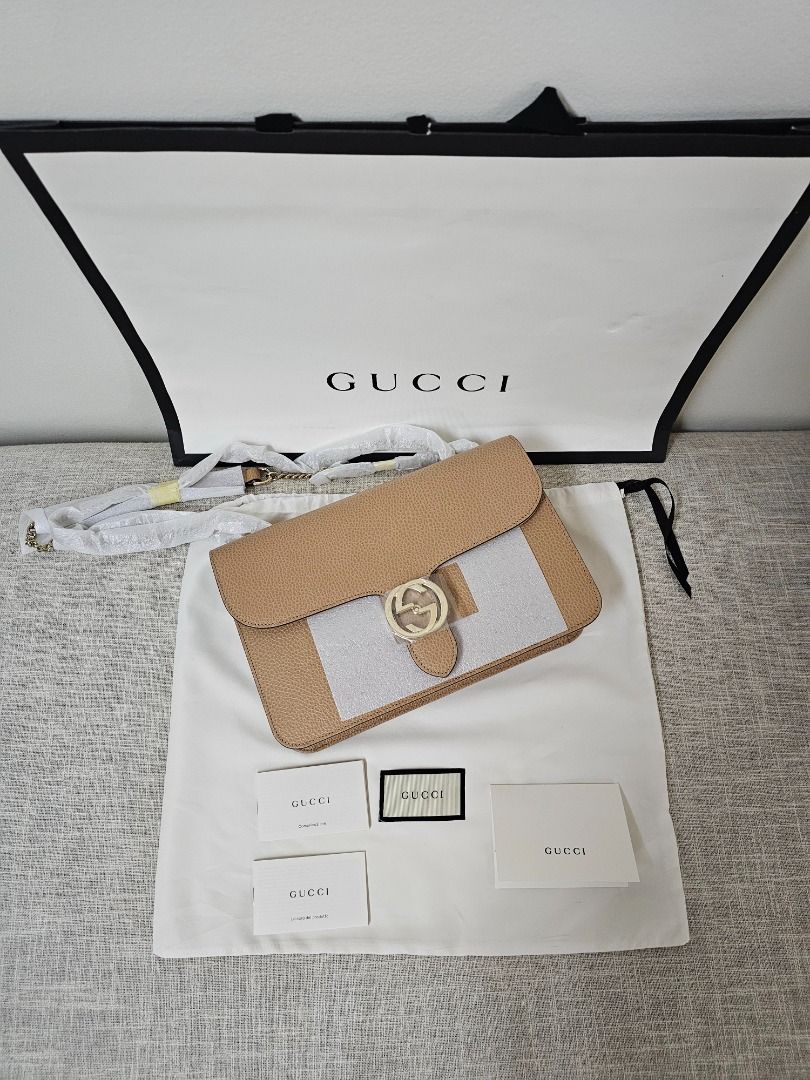 Interlocking leather crossbody bag Gucci Beige in Leather - 31310257