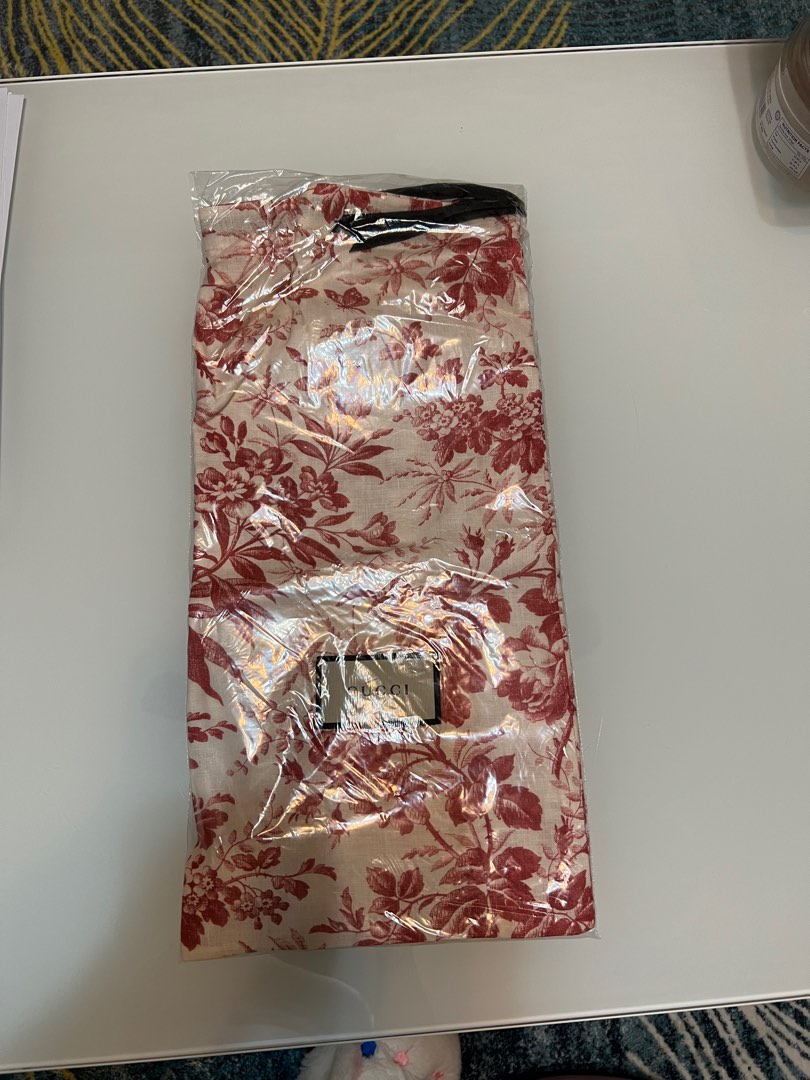 Gucci Shoe bag, Women's Fashion, Footwear, Shoe inserts on Carousell