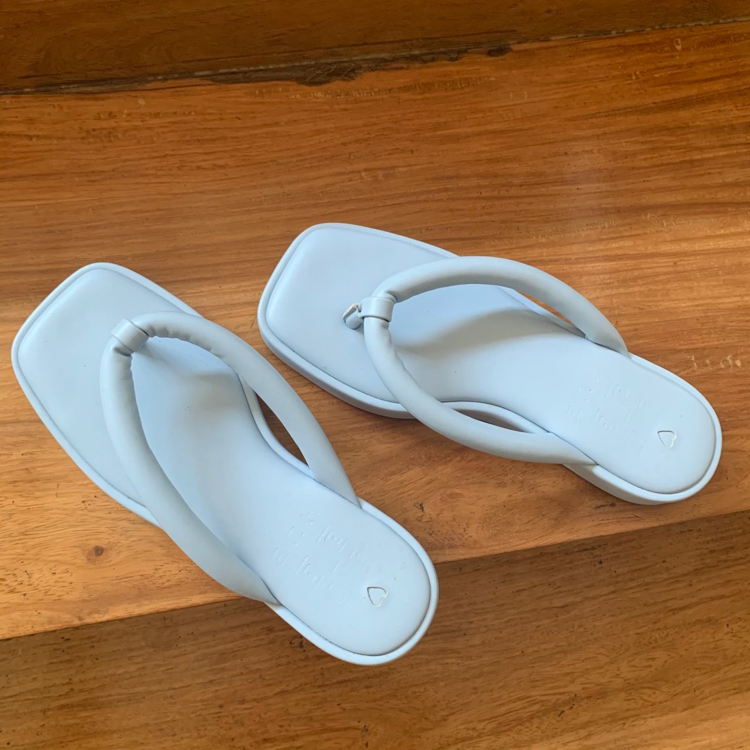 Hue slippers online