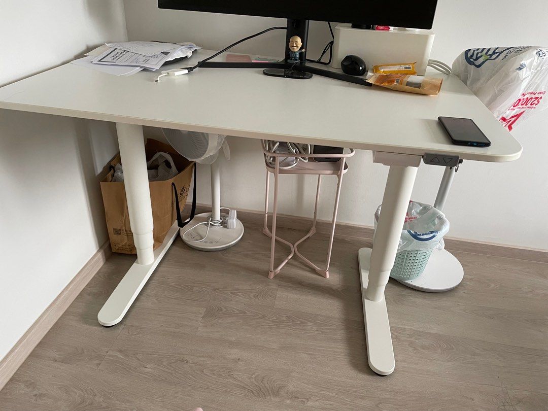 IKEA Bekant standing table (can adjust the height), Furniture & Home