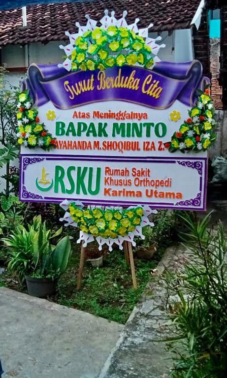 Karangan bunga, Desain & Kerajinan Tangan, Karya Seni di Carousell