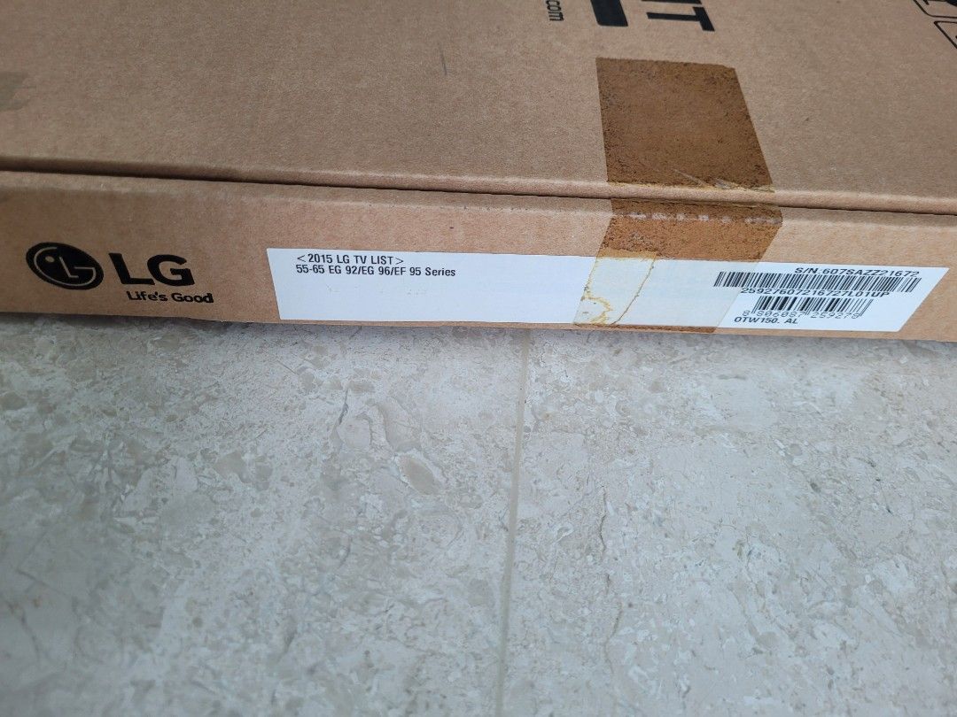 LG EZ Slim LED TV Wall Mount Model OTW150 (Made in Korea), TV & Home