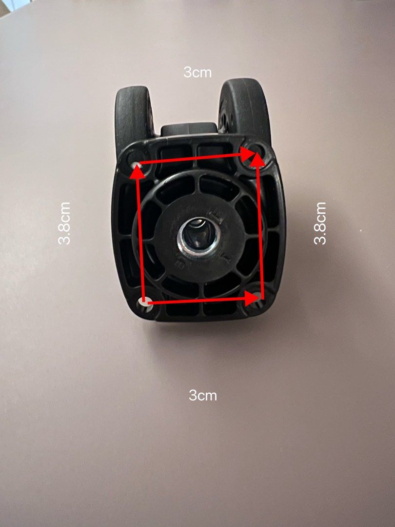 LOJEL wheel Octa 2 luggage, Hobbies & Toys, Travel, Luggage on Carousell