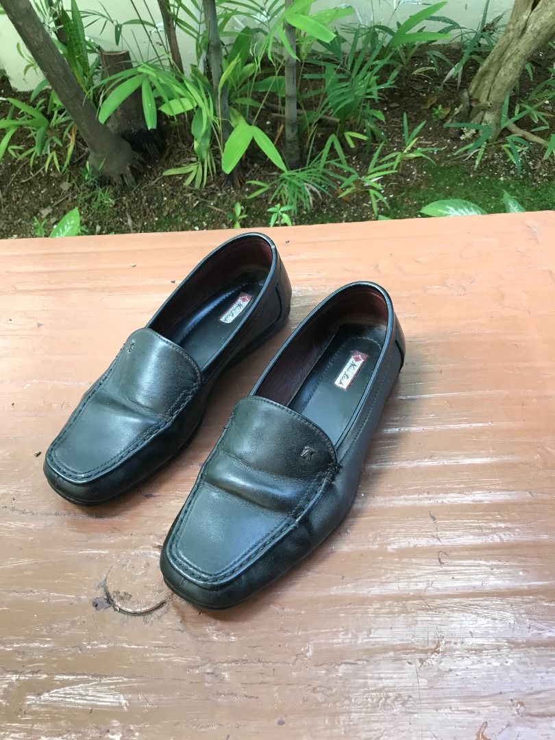 New life leather shoes. Size US 9 UK 8 EU 42. In good condition., Men's  Fashion, Footwear, Dress Shoes on Carousell