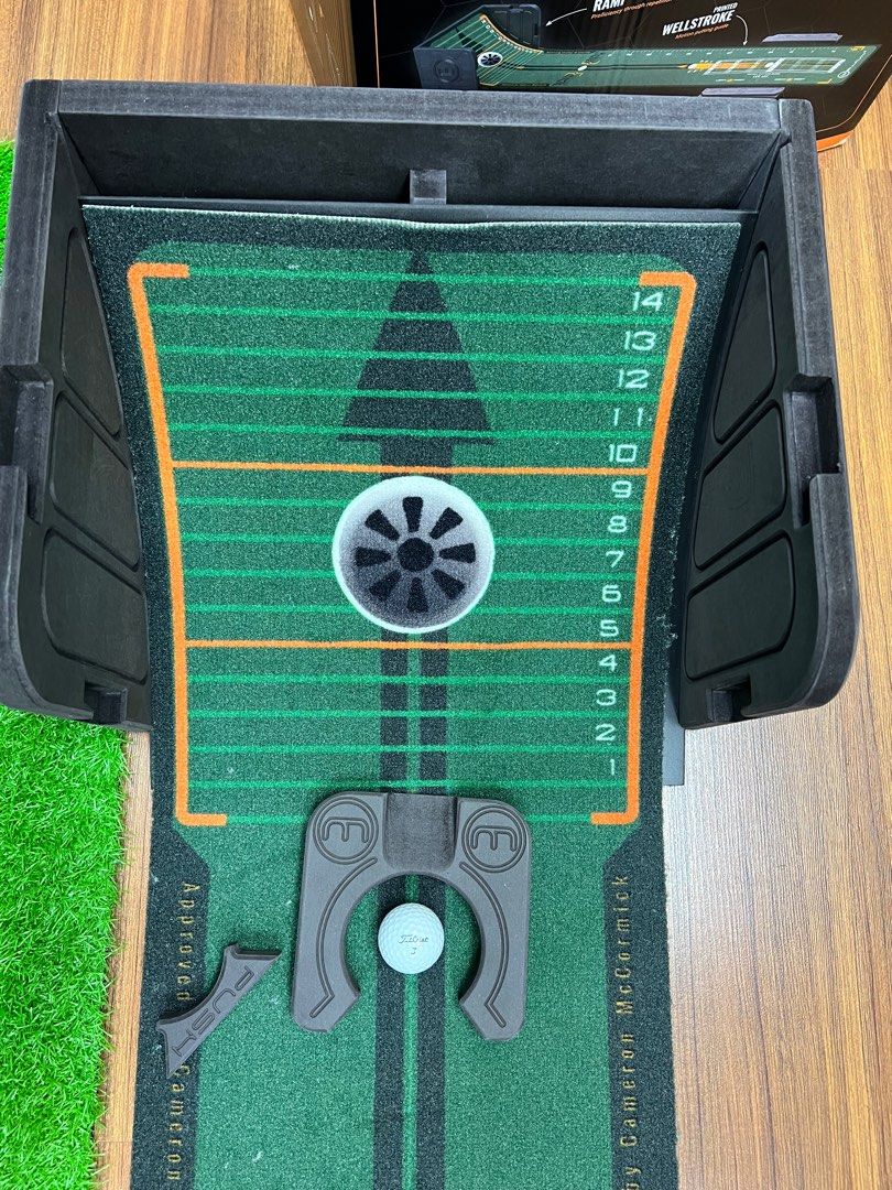 NEW StrokeMaster WellPutt Putting Set 8.2ft Putting Mat + Manual + Box (LATEST MODEL) (Well