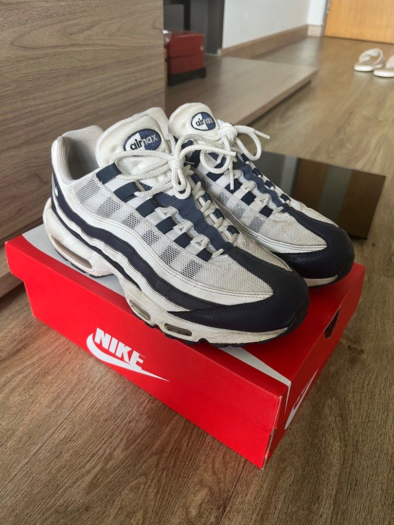 Nike Air Max 95 Essential CI3705-400 Release Date