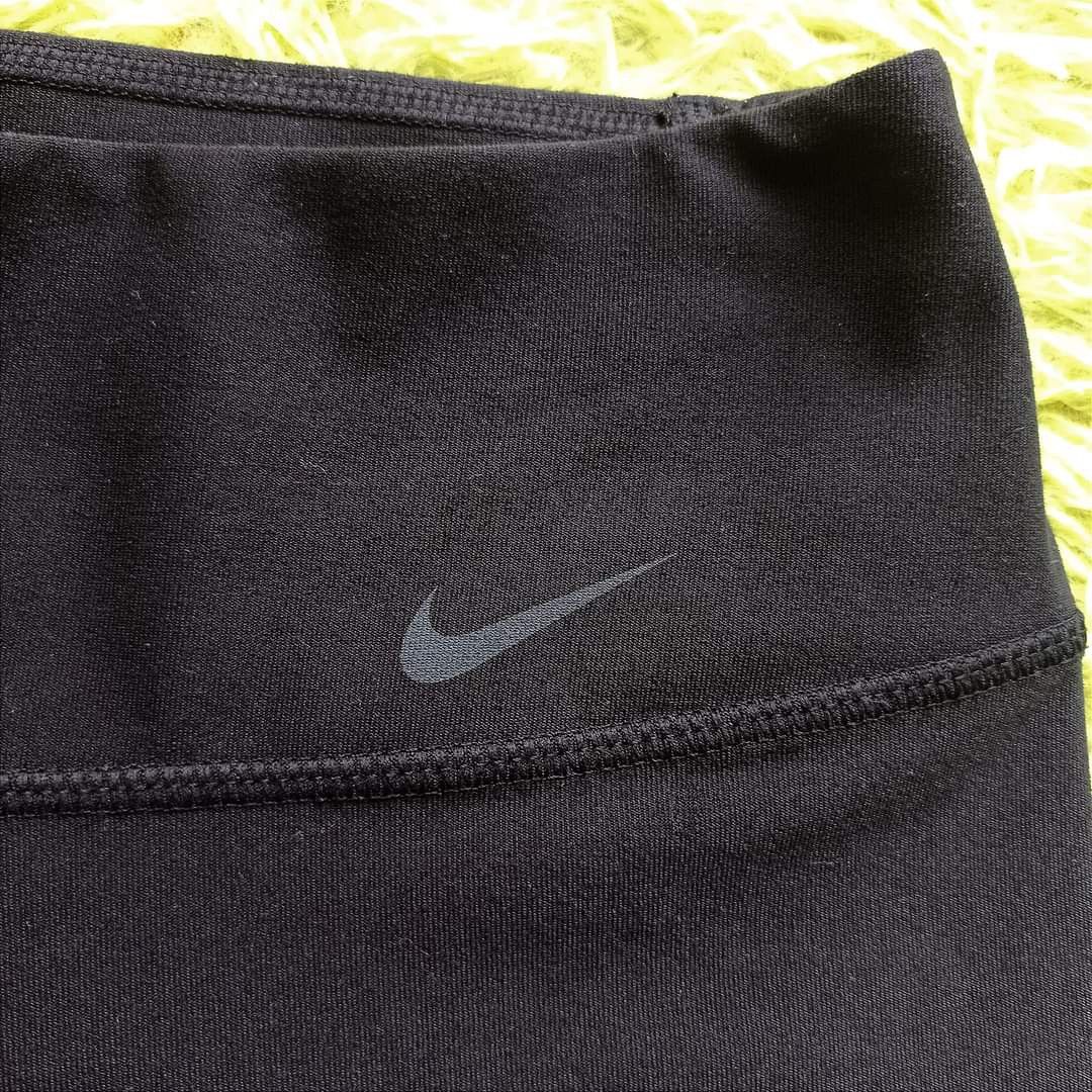 Nike ten less sale plastic bottles capri