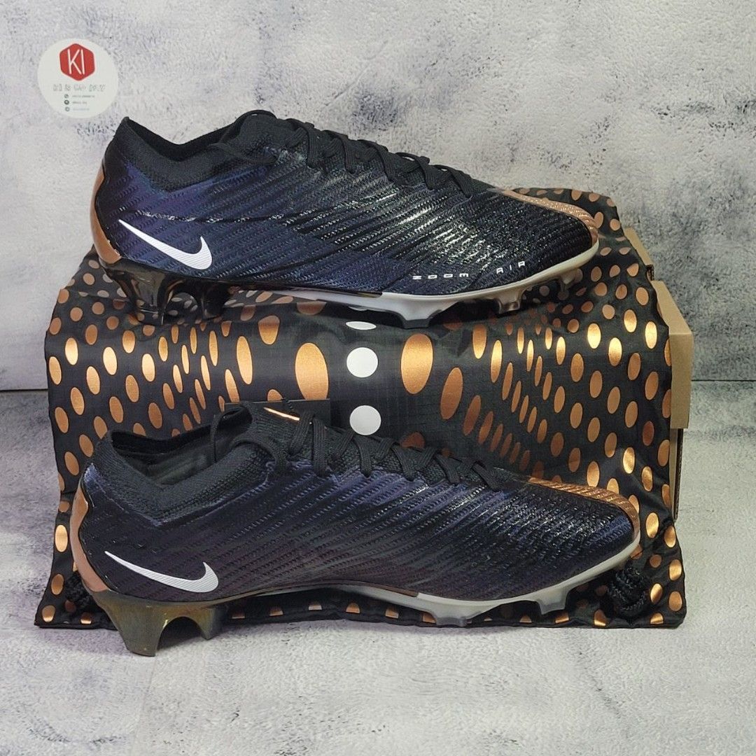 Nike Zoom Mercurial Vapor 15 Elite SE FG, Sports Equipment, Other Sports  Equipment and Supplies on Carousell