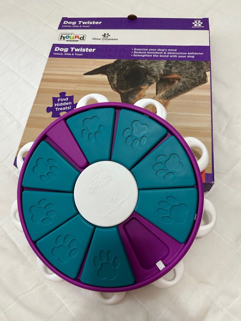 Nina Ottoson  Dog Twister (Level 3) Interactive Puzzle Toy for