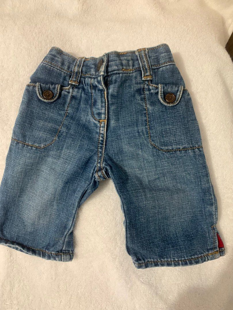 Old Navy Baby Jeans 0-3mos (Category: Babies & Kids Fashion) located in Paranaque City. Submitted by npineda13 (Listing ID 1218994403, Image 1). Description: So cute in actual 👖🥰 Preloved- first jeans for baby ☺️ Pwedeng for boy or girl 100 pesos only Gcash payment 💰 Pm me for inquiries ♥️.