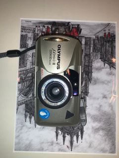 （分類：）位於 。 由 a.a_cameras 提交（商品編號 1218982169，圖片 1）。簡介： 。
