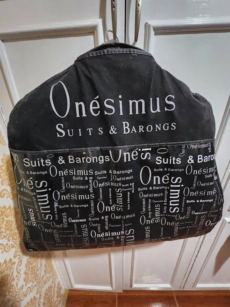 onesimus coat and tie