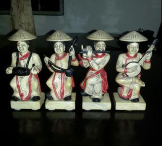 Oriental marble figurines