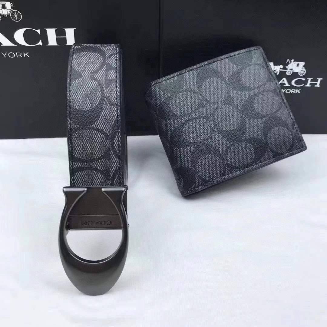 Coach wallet hotsell with buckle