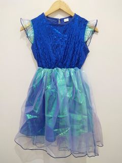 (Category: ) located in . Submitted by clothesista (Listing ID 1218965859, Image 1). Description: .
