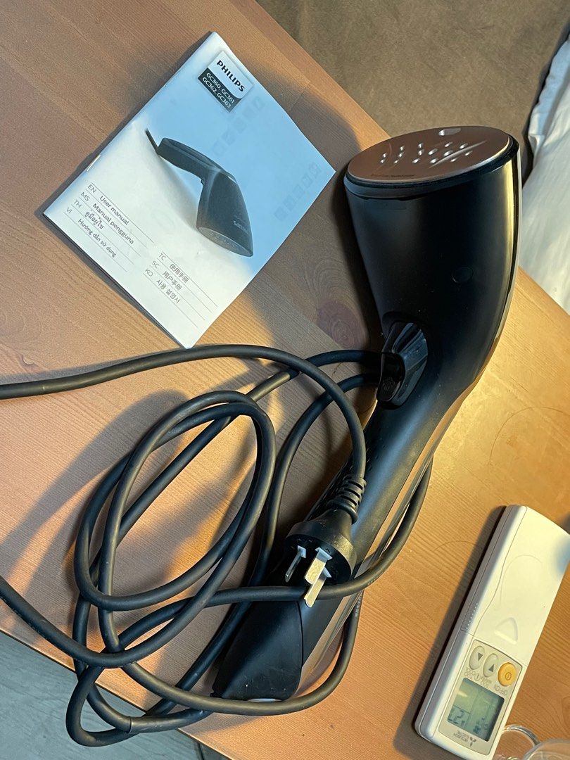 Philips GC362 Steam&Go Handheld Garment Steamer, TV & Home Appliances