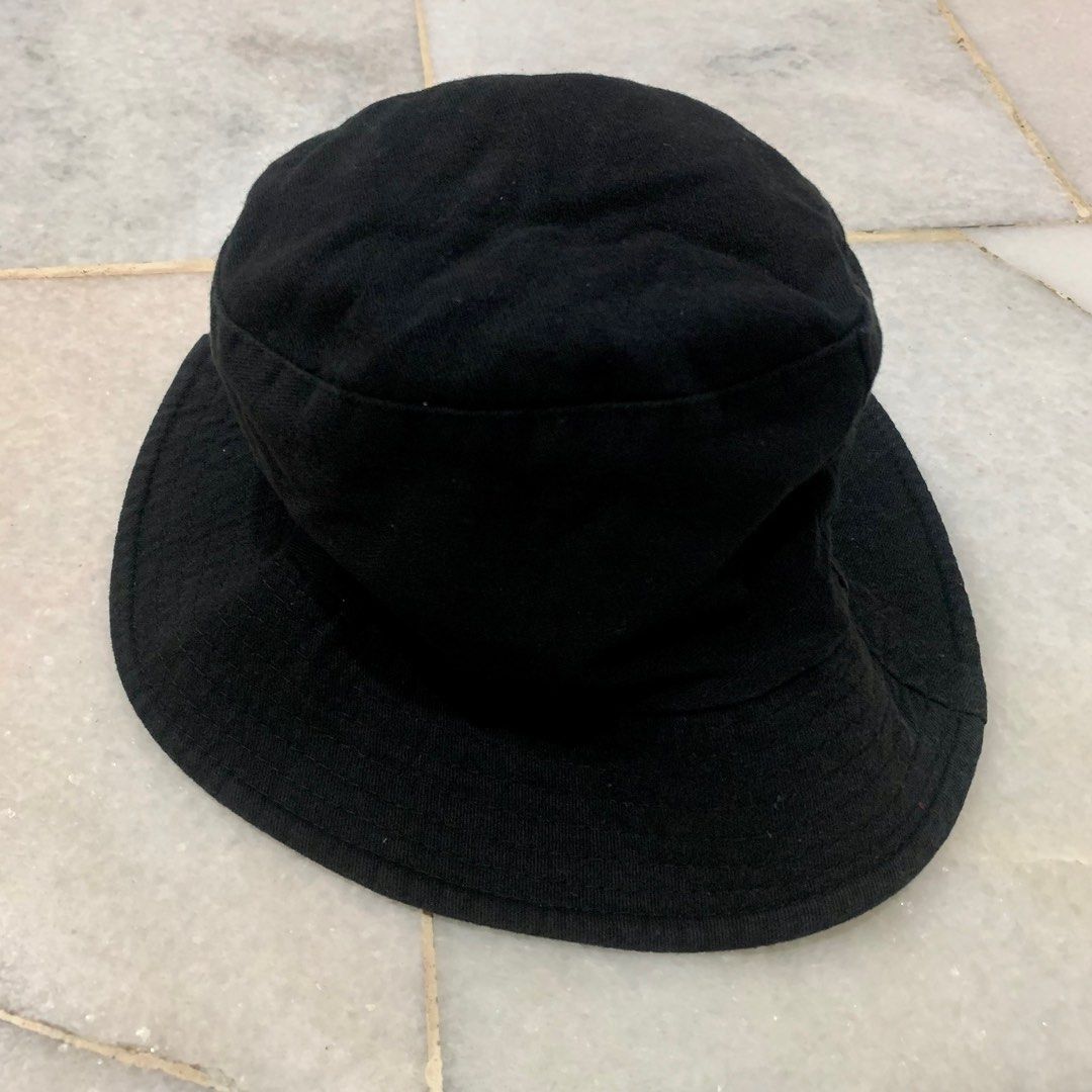 PLAIN BLACK BUCKET HAT, Men's Fashion, Watches & Accessories, Cap