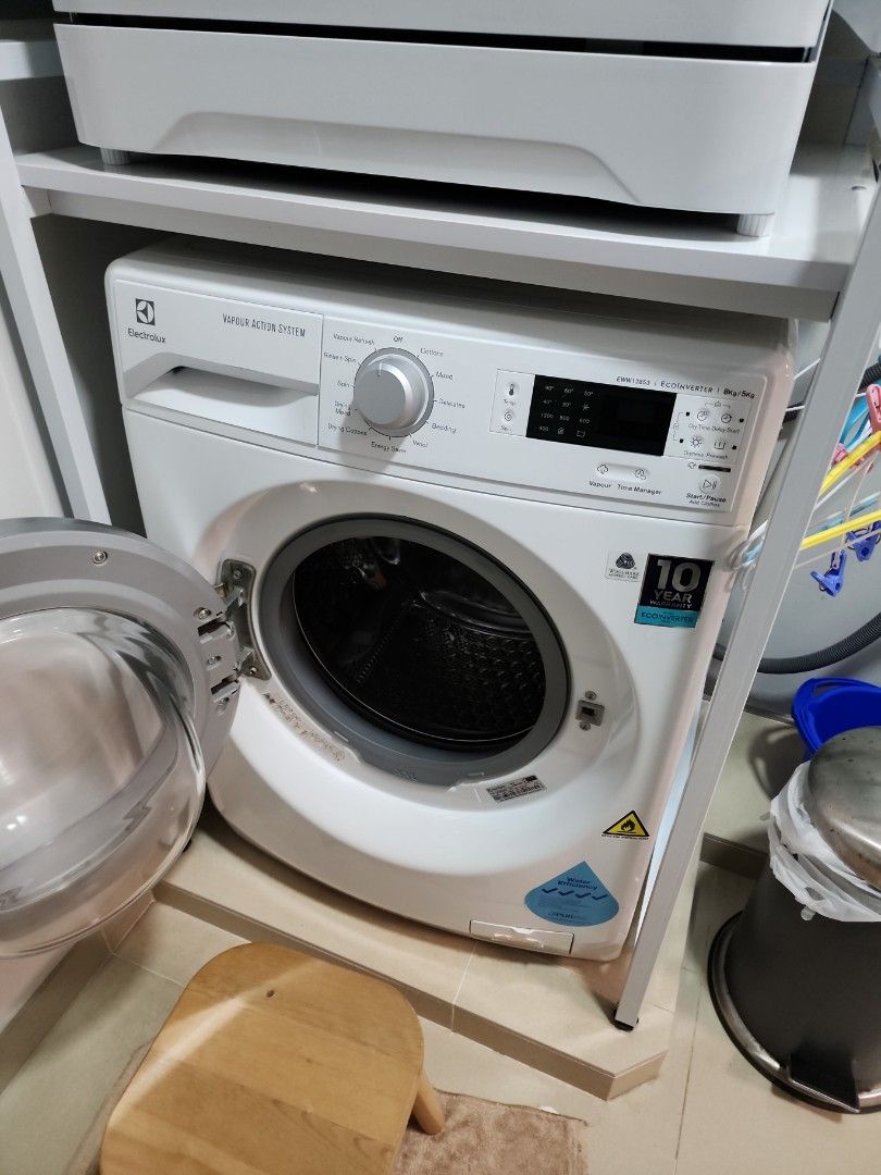 Preloved Electrolux EWW12853 8/5kg Vapour Care Front Load Washer Cum
