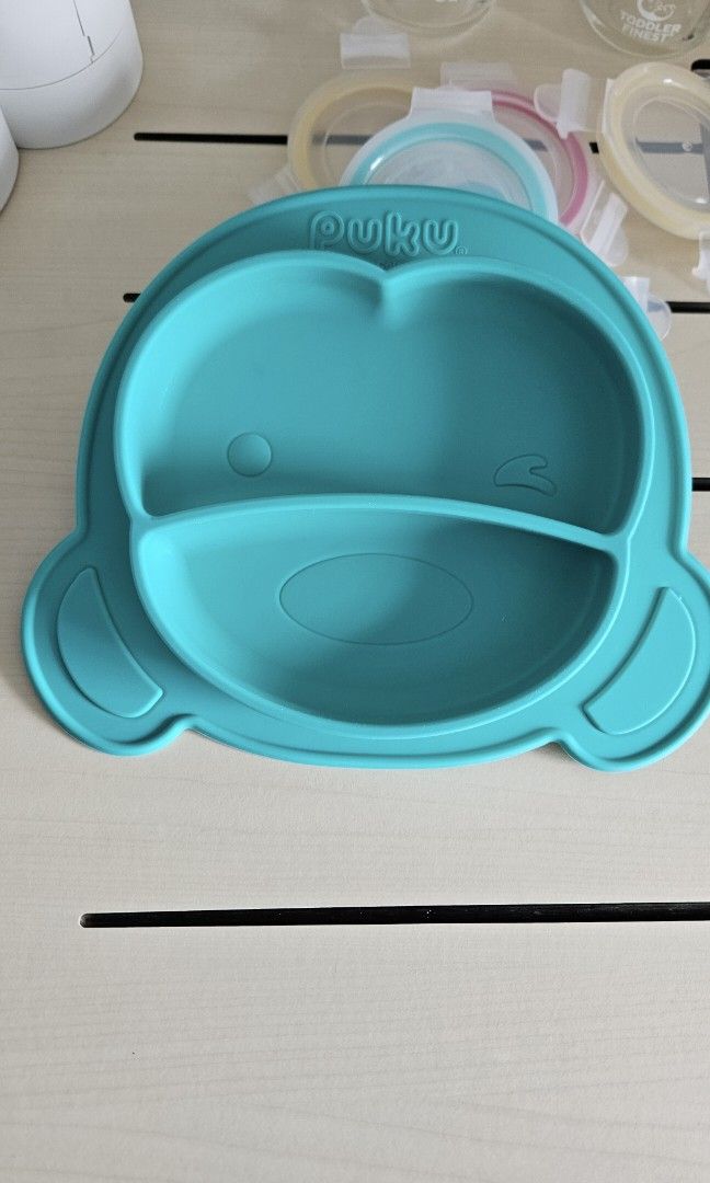 Puke Penguin Suction Plate, Babies & Kids, Nursing & Feeding, Weaning