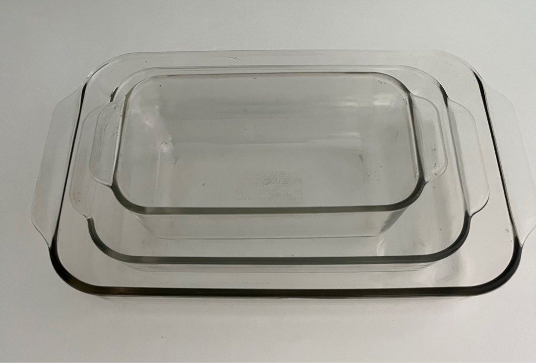 Pyrex Glass Dish Set + 1, Furniture & Home Living, Kitchenware