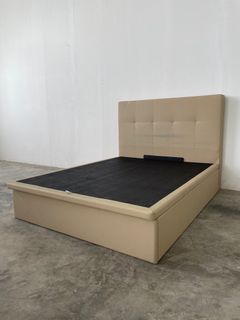 (Category: ) located in . Submitted by oneseasons (Listing ID 1218989878, Image 1). Description: .