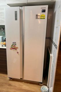 (Category: ) located in . Submitted by easyaquatic_studio (Listing ID 1219112849, Image 1). Description: .