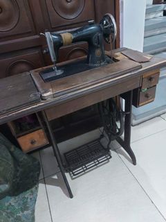 Singer  old sewing machine