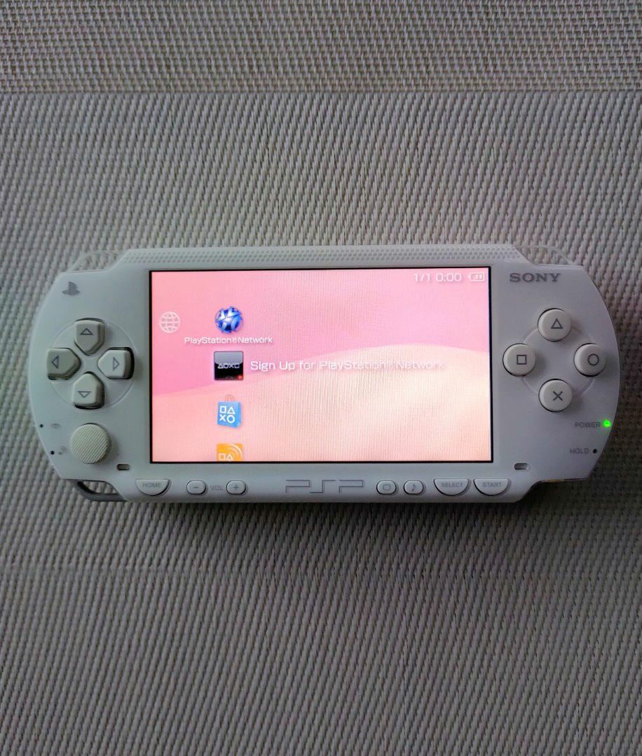 Sony PlayStation Portable PSP 1000 White, Video Gaming, Video Game