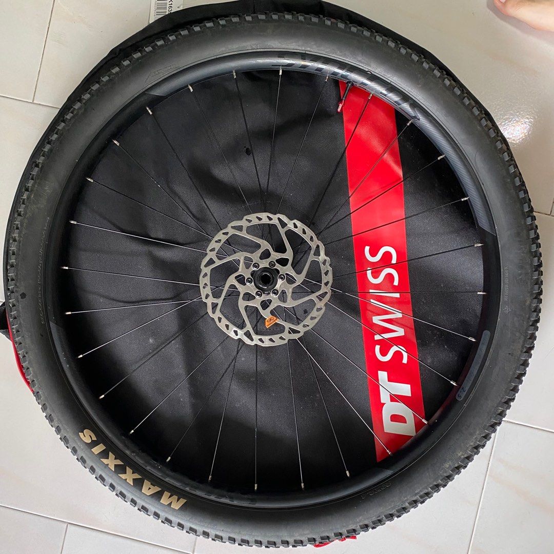 Syncros silverton 2.5 6 bolt hotsell f 15x110mm r 12x148mm boost