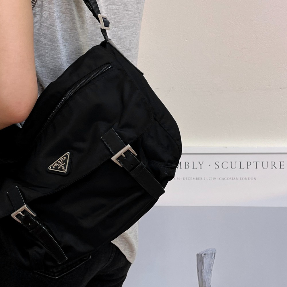 Prada pocono bag outlet