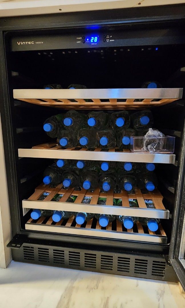 VINTEC Wine Chiller V40SG"e", TV & Home Appliances, Other Home