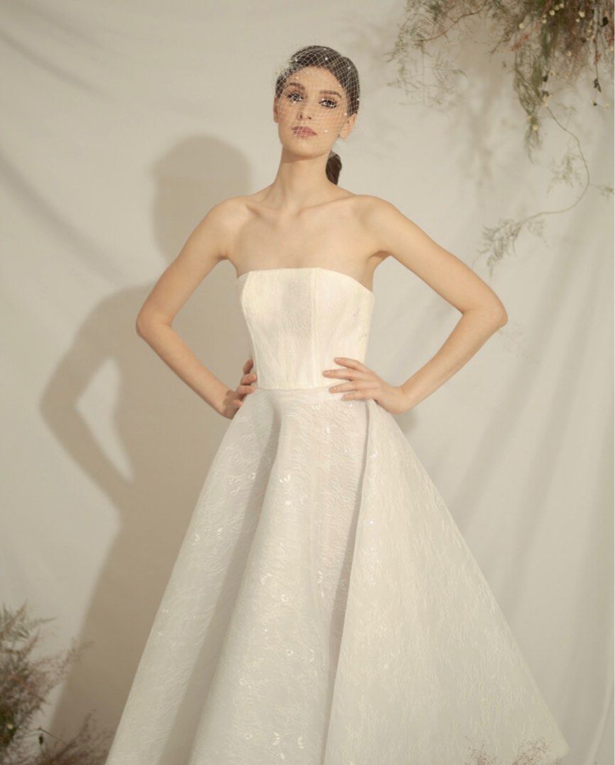 White VALENCE Debbie Co Midi FOR RENT (Category: Evening dresses & gowns) located in Quezon City. Submitted by calebsales (Listing ID 1218969246, Image 1). Description: WHITE VALENCE DEBBIE CO MIDI FOR RENT Color: WHITE Rent: 3,500 Perfect for birthdays, debut, photoshoot, Christmas Party, Prenup, Flores de Mayo, Sagala, Graduation Ball, Year-End The Party, Masquerade, JS Promenade, pang abay, pang ninang, Civil Wedding, Intimate Wedding, with sl