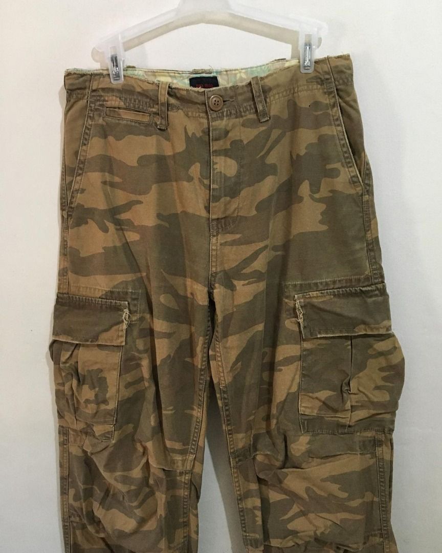 Zara man camouflage cargo pants, Men's Fashion, Bottoms, Trousers on