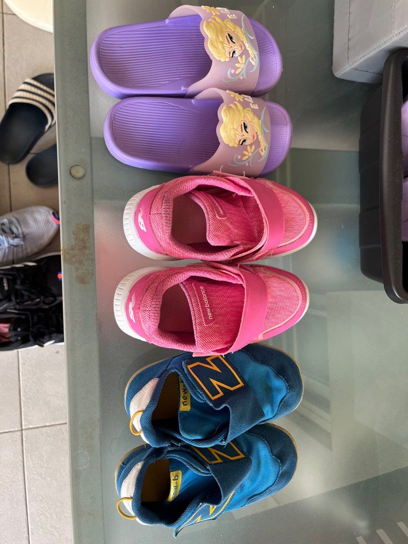 3 6yr old girl shoes slippers size 8 9 10