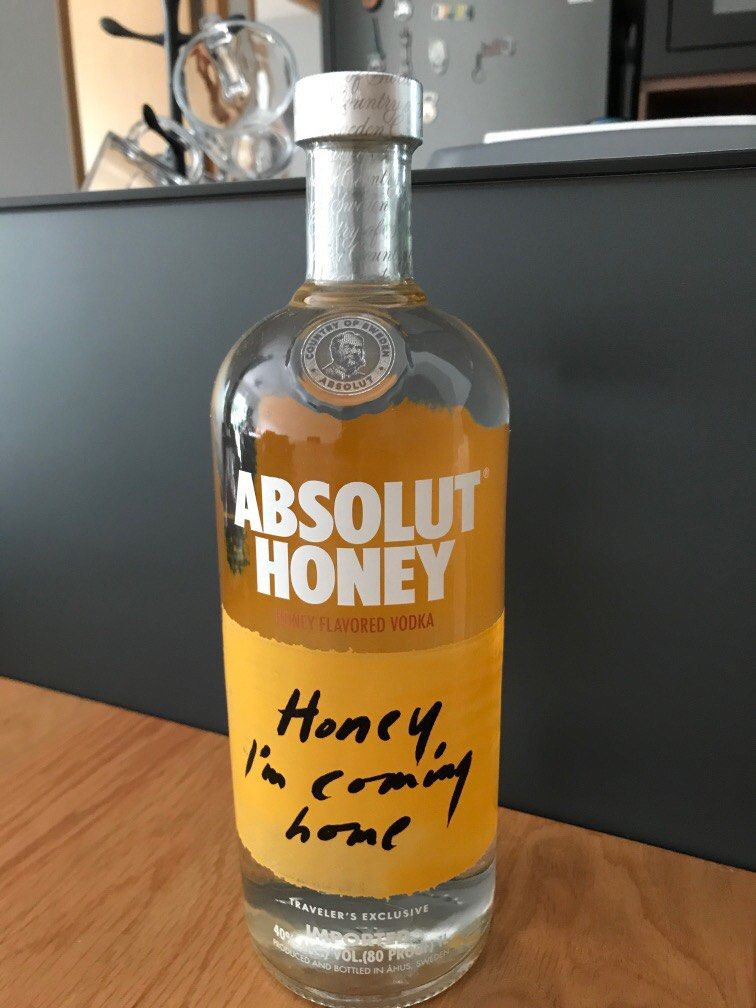 Absolut vodka honey 1L, Food & Drinks, Alcoholic Beverages on Carousell