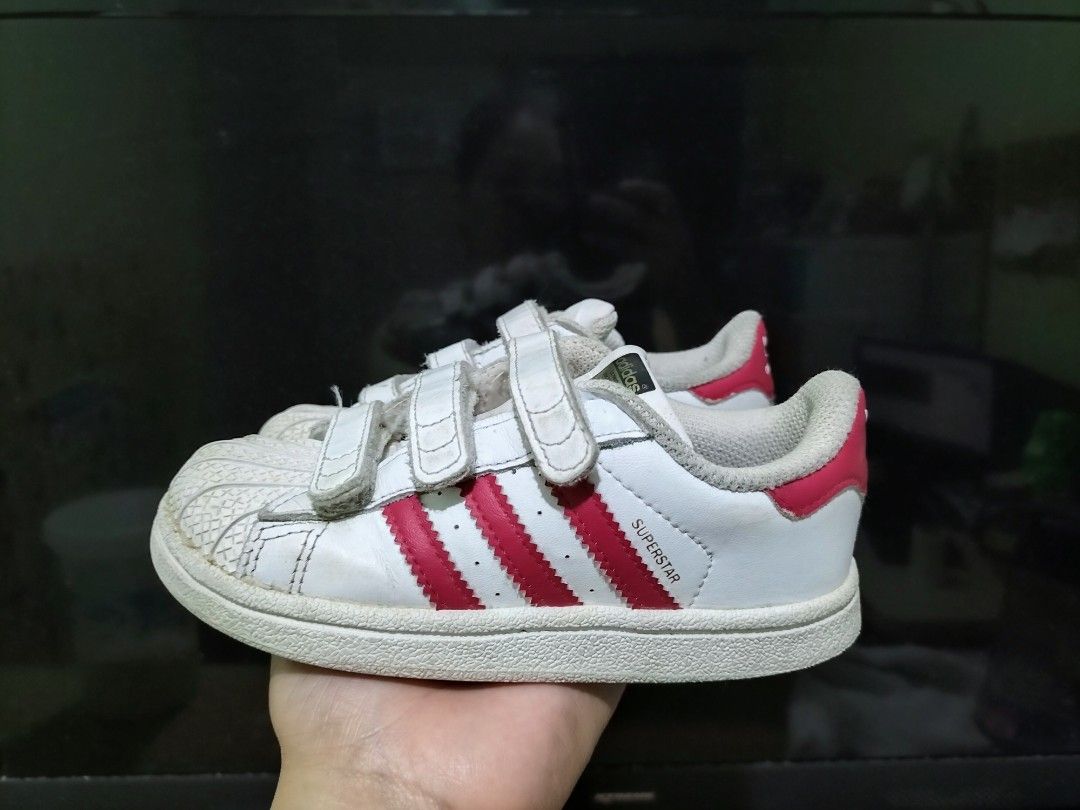 Adidas superstar deals pink velcro