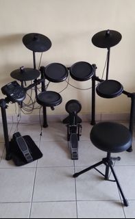 ALESIS   NITRO  DM7X Electric Drum  Set
