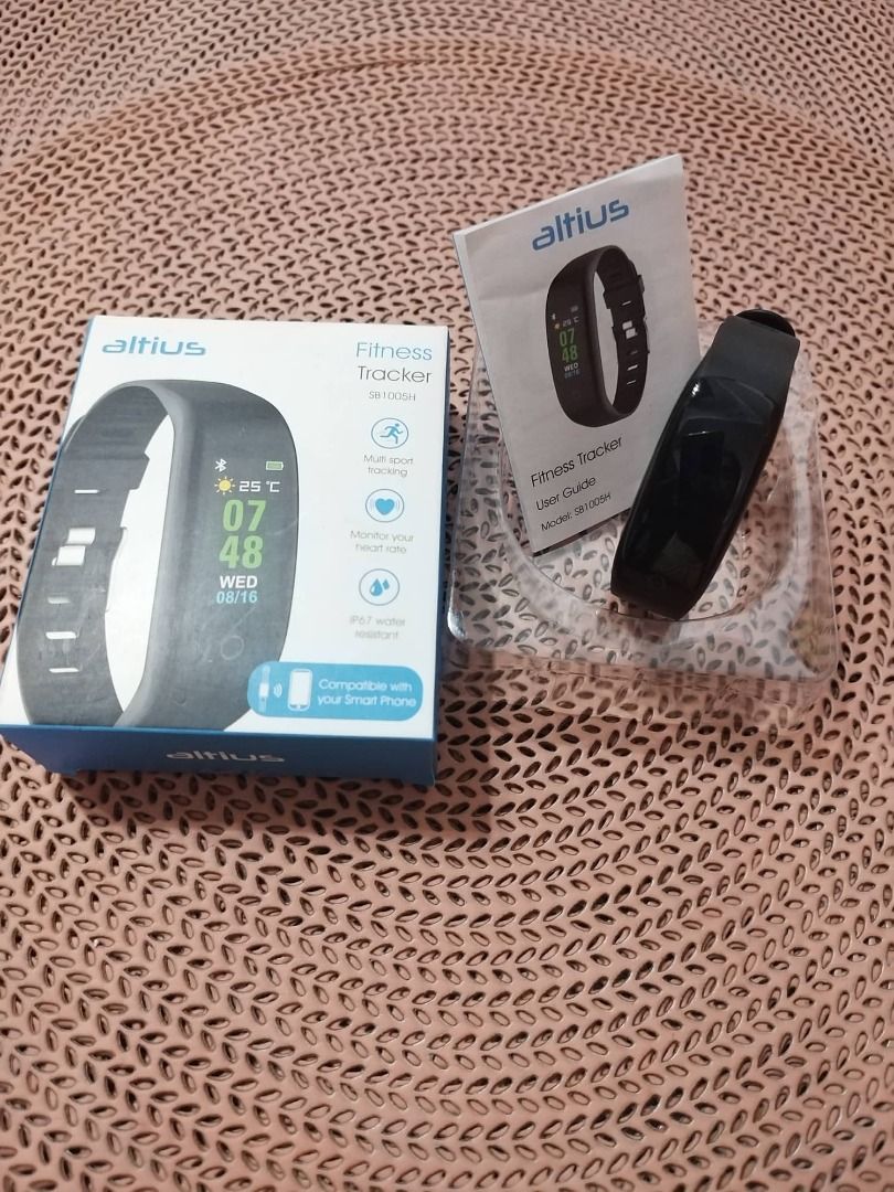 Altius Fitness Tracker, Health & Nutrition, Health Monitors & Weighing ...