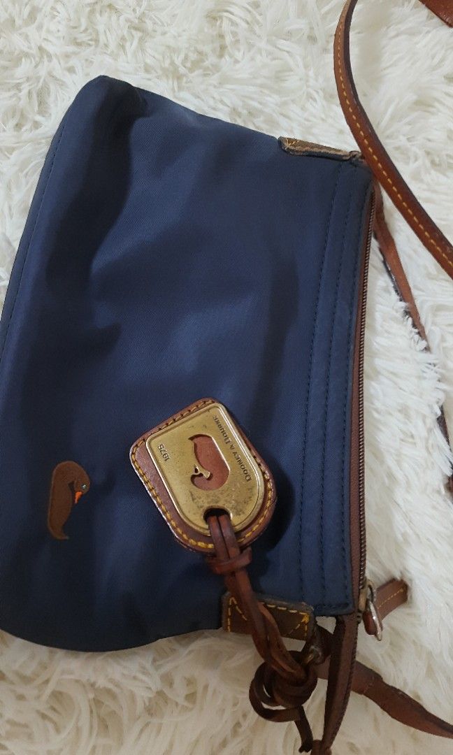 Dooney and bourke navy blue 2025 bag