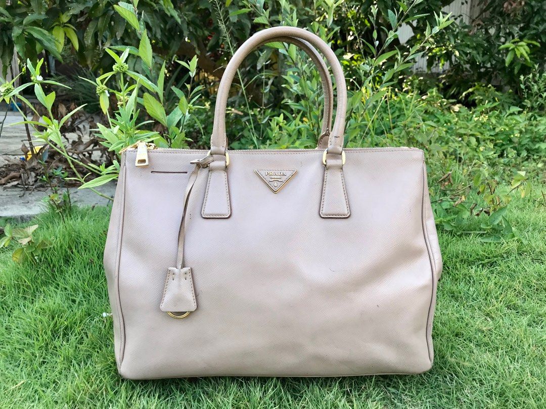 Authentic Prada Saffiano Lux Medium Galleria Double Zip Cammeo Tote Bag,  Luxury, Bags & Wallets on Carousell