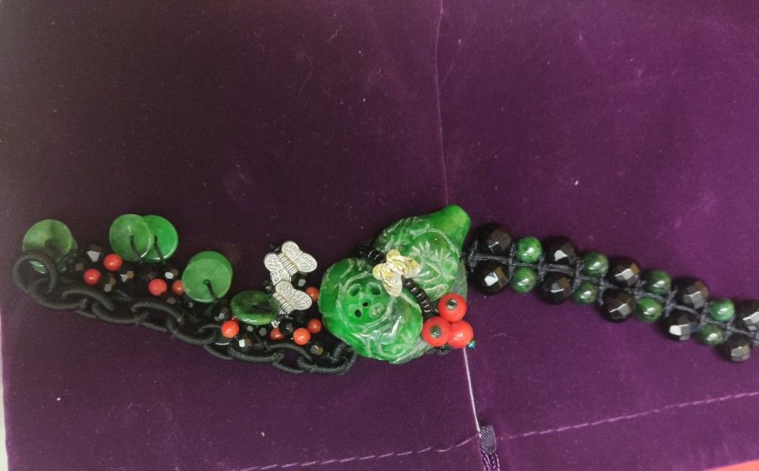 Bracelets (Category: Bracelets) located in Singapore. Submitted by zikimi (Listing ID 1219251451, Image 3). Description: A貨 葫蘆（福祿） ✅Taiwan designer design, very nice and beautiful..