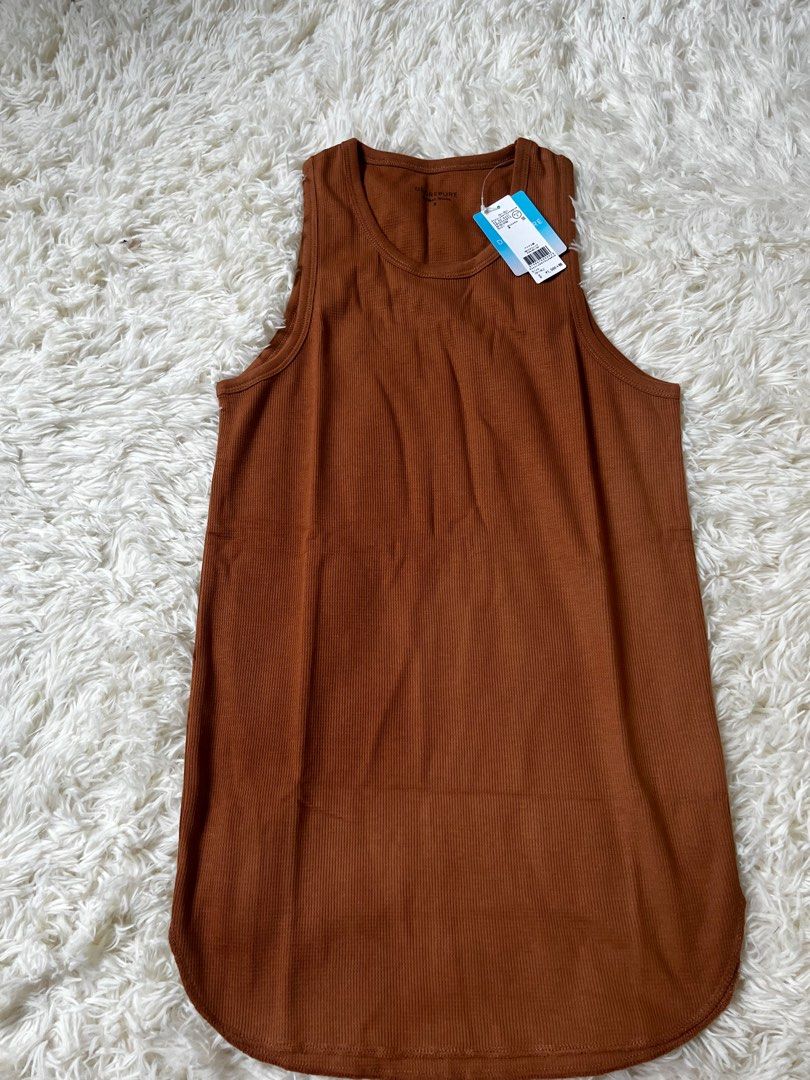 W brand clearance tops