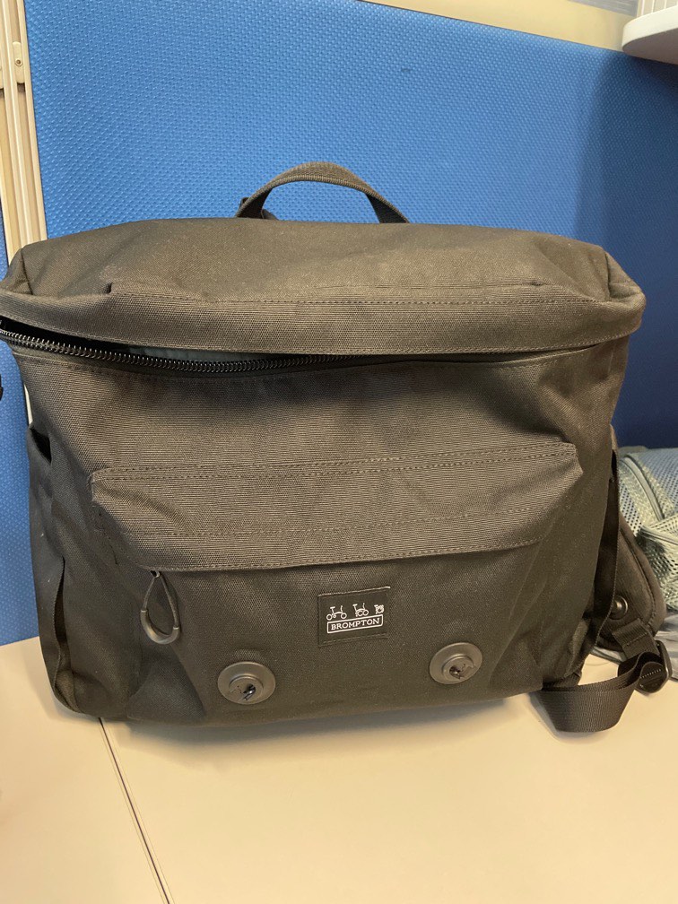 Brompton Metro Backpack Medium Black, Men's Fashion, Bags, Backpacks on