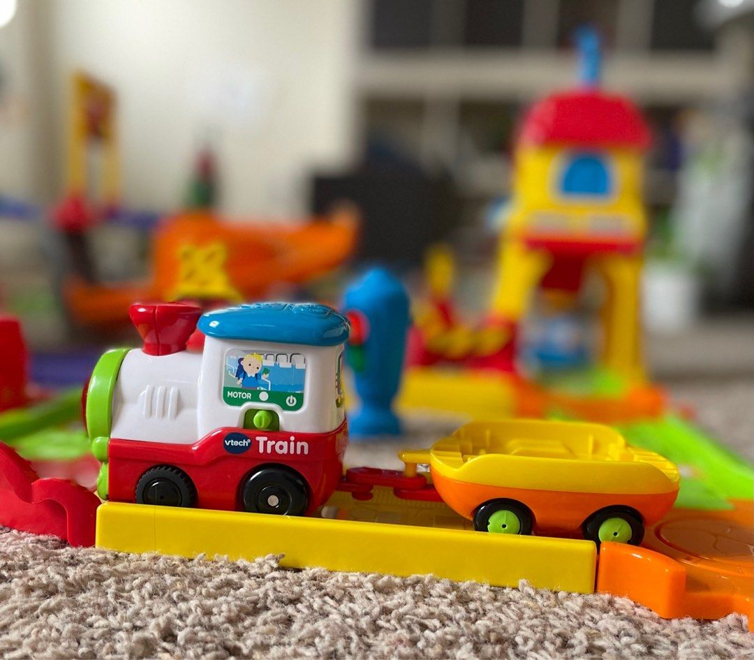 Bundle Vtech Go go Mickey Mouse and train station train set, Hobbies